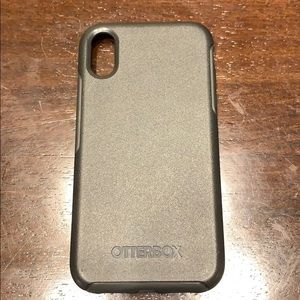 OTTERBOX SYMMETRY!!! IPHONE XR GREAT CONDITION